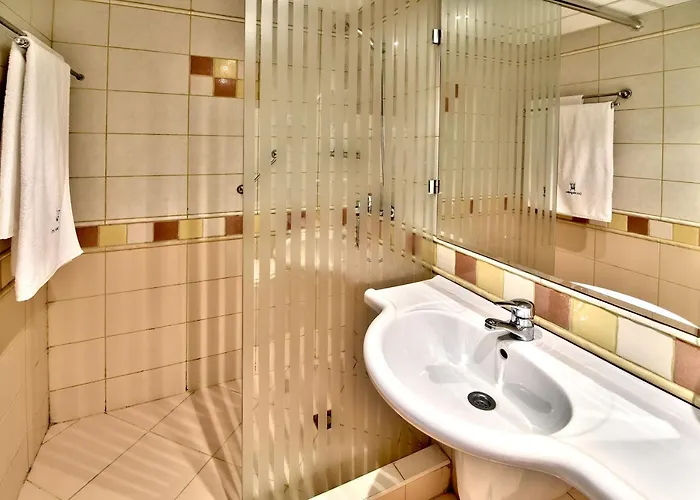 木兰酒店 3* 普里莫尔斯科